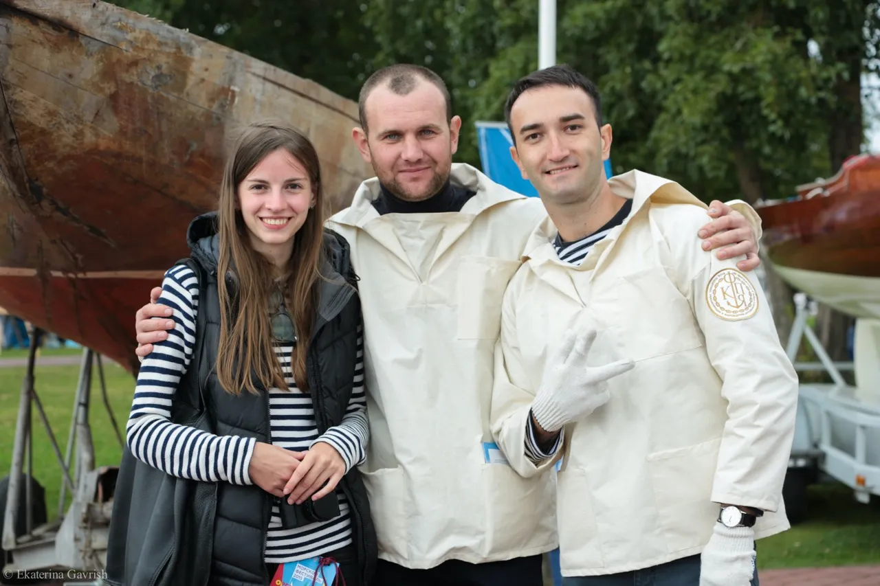 Волонтеры на Морском Фестивале 14-15 августа 2015 г.