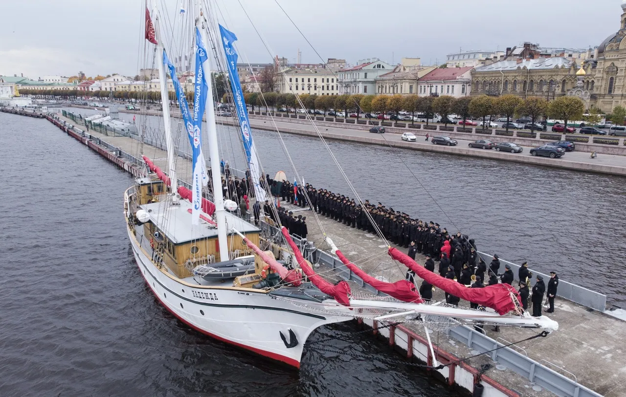 Завершился сезон учебных плаваний программы «Надежда морей»