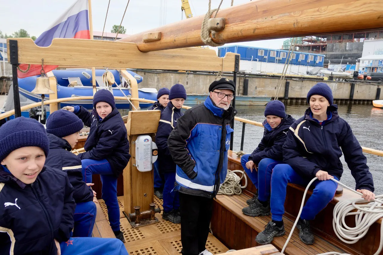 Сeдьмая морская практика для курсантов военно-морских училищ Санкт-Петербурга