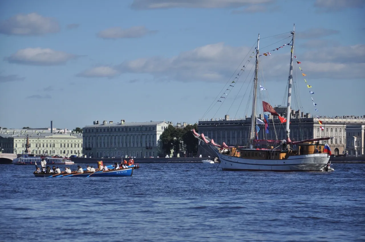 Суда и яхты Фонда на Морском Фестивале у стен Петропавловской крепости 14-15 августа 2015 г.