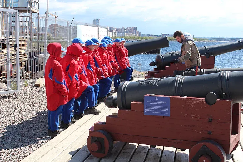 Кадеты Кронштадта 2-й год подряд проходят морскую практику на «Лукулле»